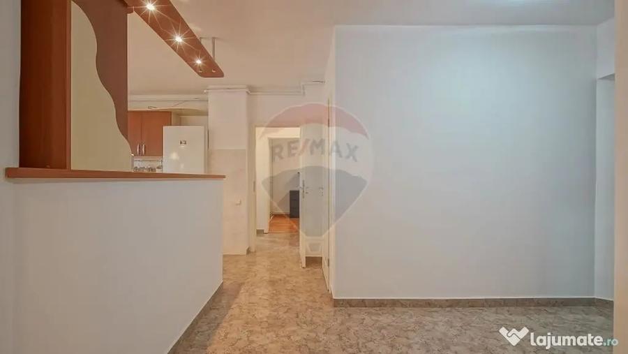 Apartament cu 3 camere decomandat în Griviței