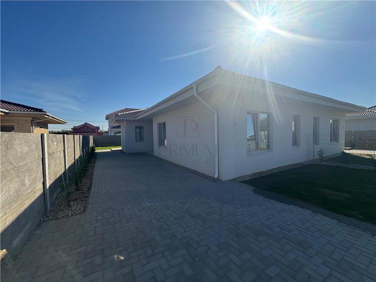 Duplex cu 3 camere cu Teren 320 Mp în Moșnița Nouă