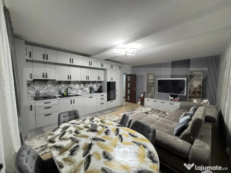 Apartament cu 3 camere decomandat în Mofleni
