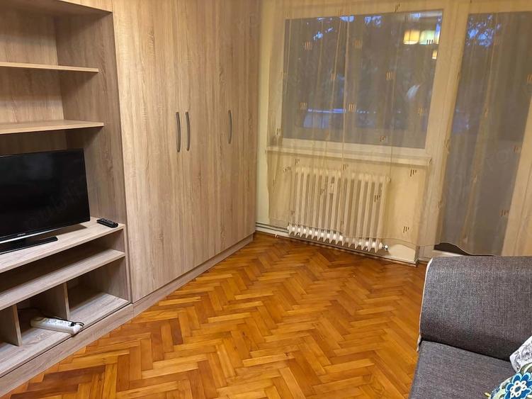 Apartament cu 2 camere decomandat în Tudor