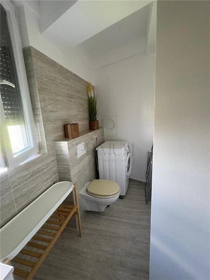 Apartament cu 2 camere semidecomandat, mobilat în Aradului