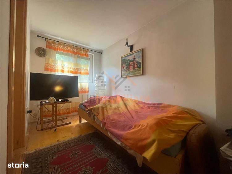 Casă cu 4 camere în Damiș