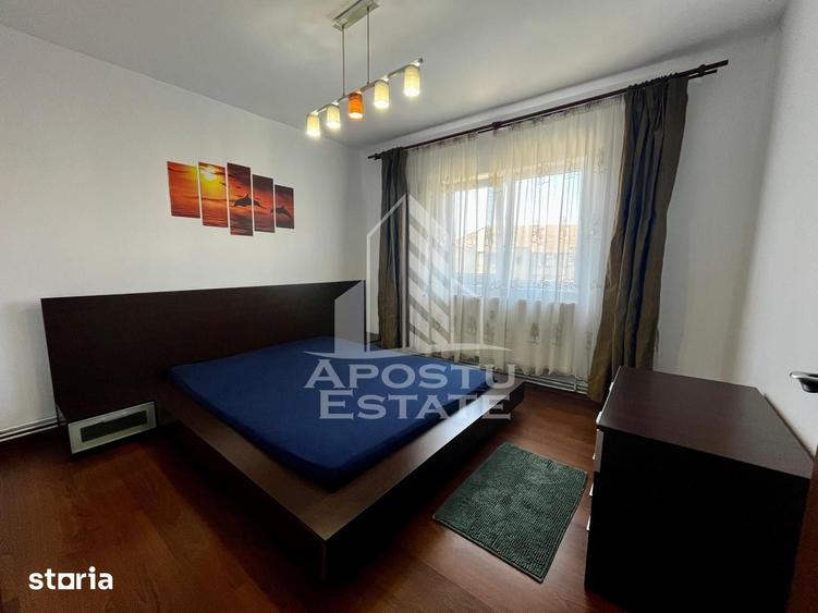 Apartament cu 3 camere decomandat în Est