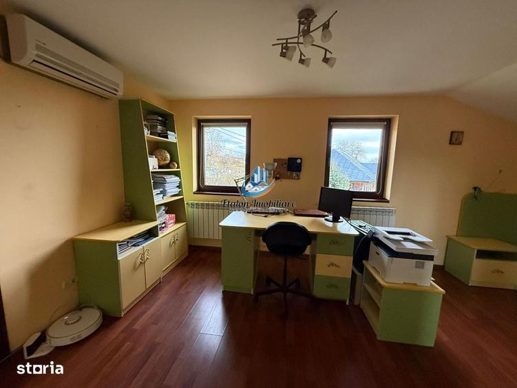 Casă cu 4 camere în Bucium