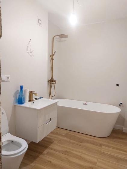 Apartament cu 2 camere decomandat în Oncea
