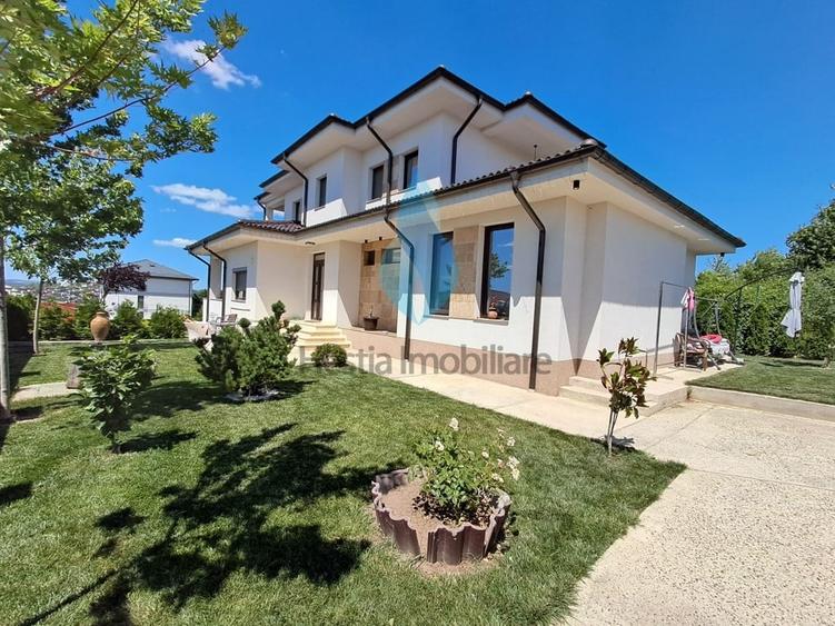 Vila eleganta cu patru camere, Bucium-Iasi. - 2