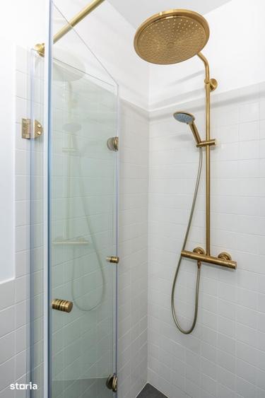 Apartament cu 3 camere în Văcăresti
