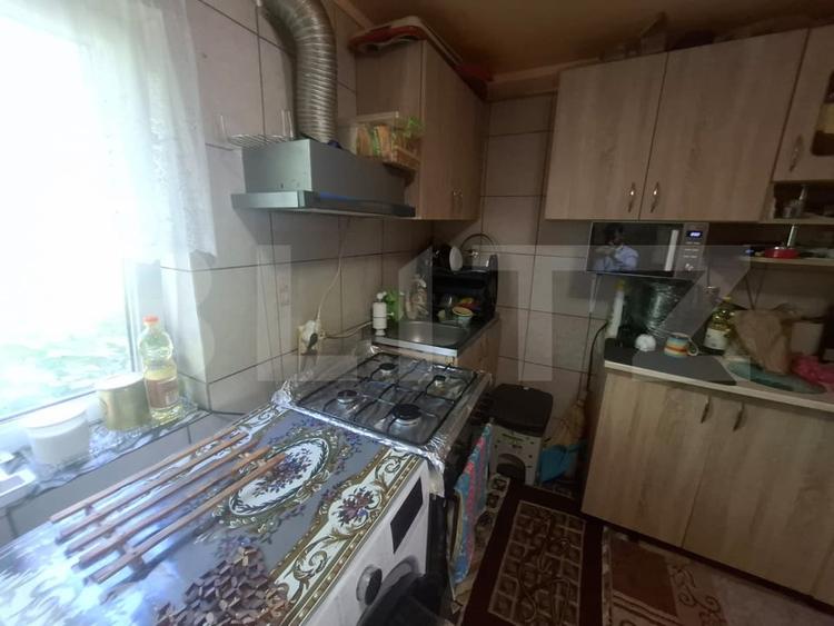 Casă individuală cu 5 camere cu Canalizare în Crângurile