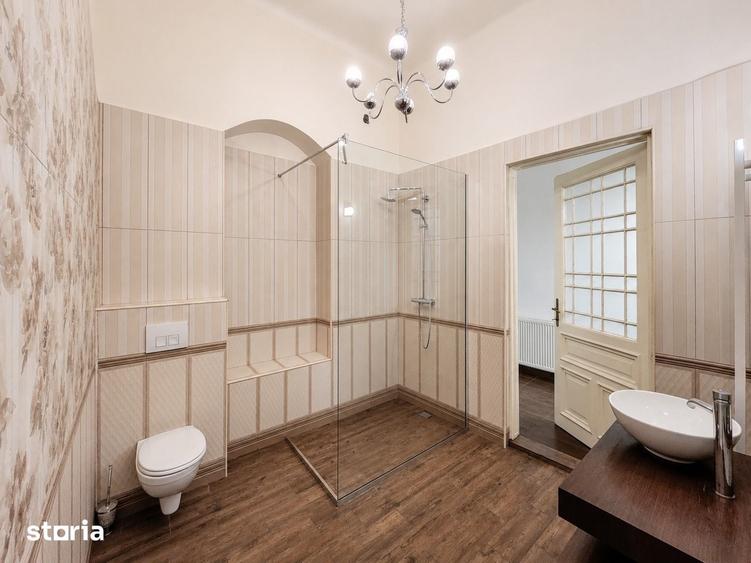 Apartament cu 3 camere în Centrul Istoric