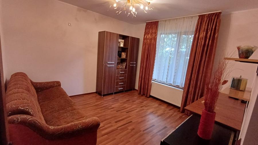 Casă individuală cu 6 camere cu Canalizare în Micro 16
