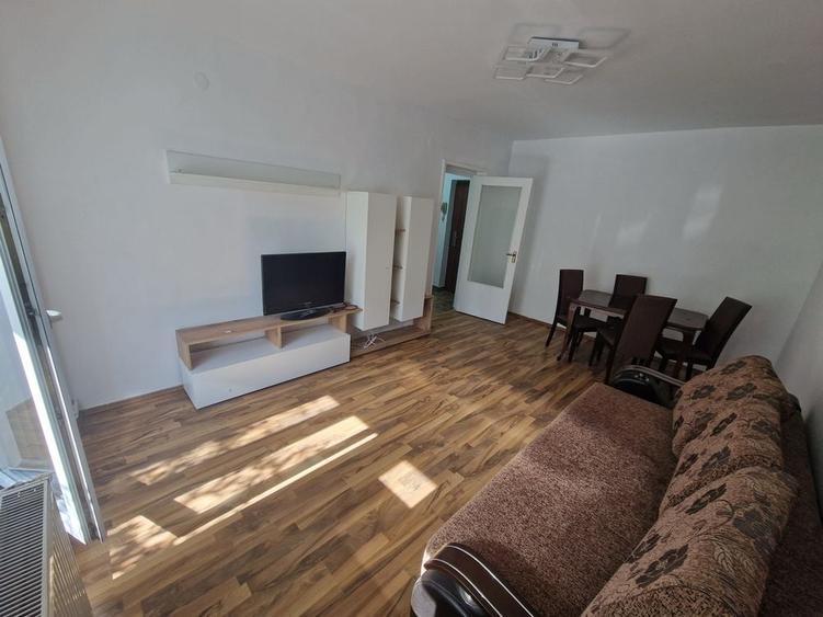 Apartament cu 3 camere decomandat în Chișinau