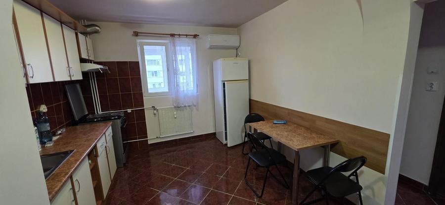 Apartament cu 2 camere decomandat în Dristor