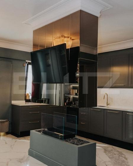 Apartament cu 3 camere decomandat, mobilat în Central