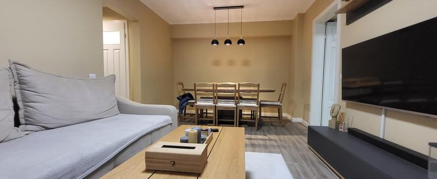 Apartament cu 4 camere semidecomandat în Lujerului