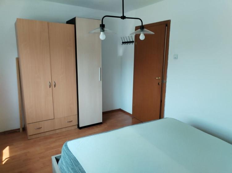 Apartament cu 2 camere semidecomandat în Brazda lui Novac