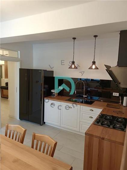 Inchiriere 3 camere Central, Lux - 1