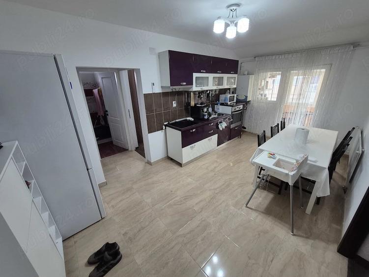 Apartament cu 2 camere decomandat în Bucovina