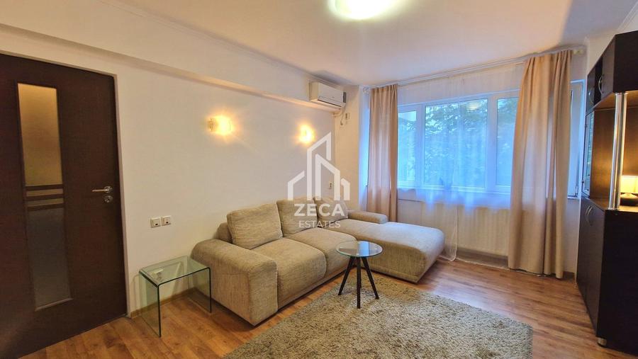 Apartament cu 2 camere semidecomandat, mobilat în Cișmigiu