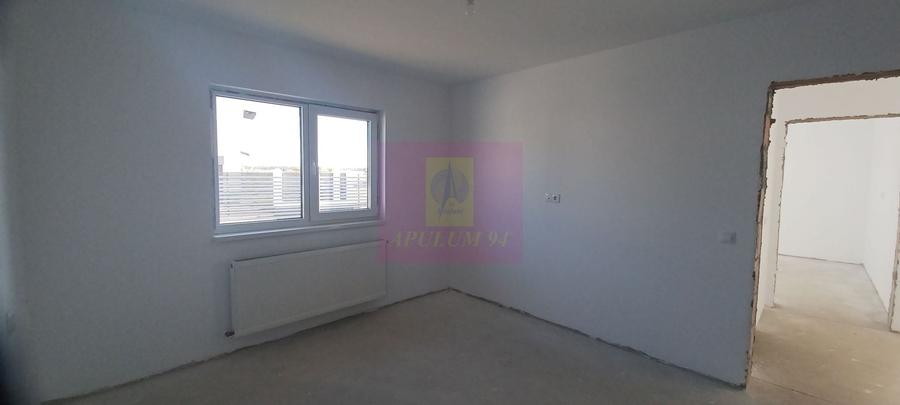 Casă individuală cu 3 camere cu Teren 400 Mp în Săbăreni