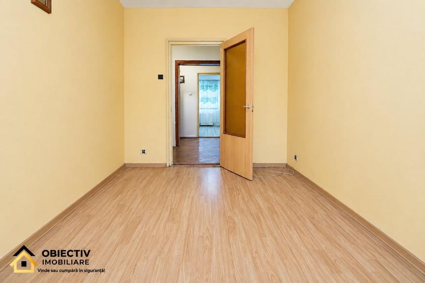 Apartament cu 3 camere decomandat în 1 Mai