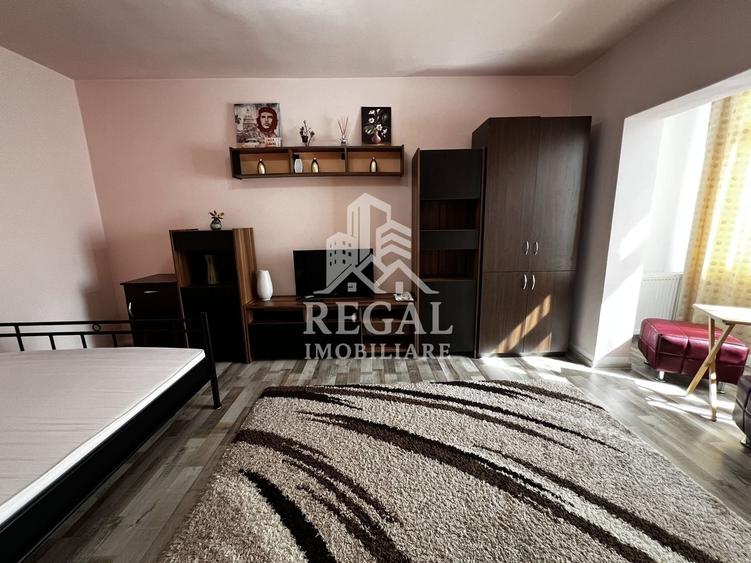 Garsonieră de închiriat – Str. Transilvaniei | Etaj 2/4 - 1