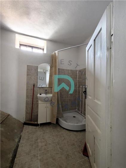 Casă individuală cu 4 camere cu Canalizare în Hărman
