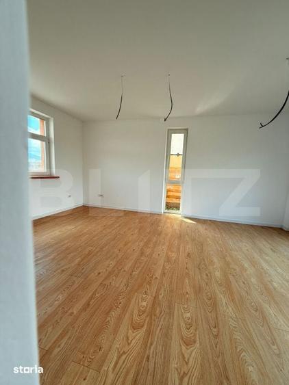 Casă cu 4 camere cu Teren 245 Mp în Stupini