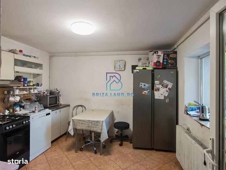 Casă cu 3 camere decomandat în 16 Februarie