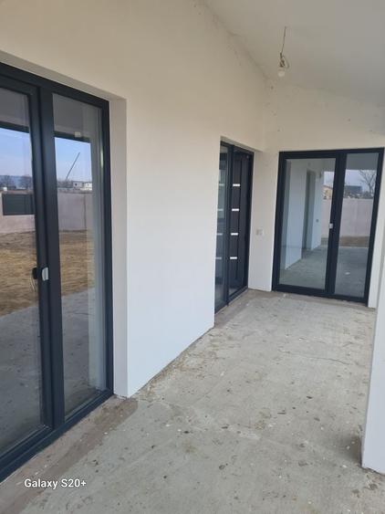 Casă cu 3 camere în Ghercești