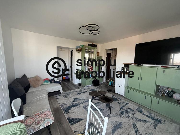 Apartament cu 3 camere decomandat, mobilat în 1 Mai