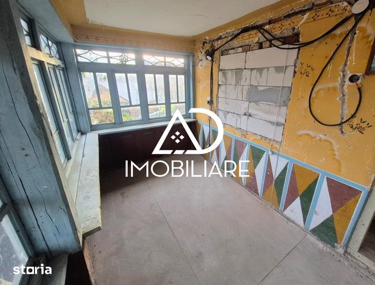 Casă cu 4 camere cu Teren 1748 Mp în Cernișoara
