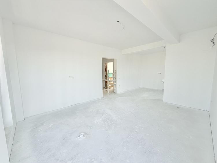 Apartament cu 2 camere semidecomandat în Moșnița Nouă