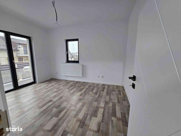 Casă cu 4 camere cu Teren 440 Mp în Miroslava