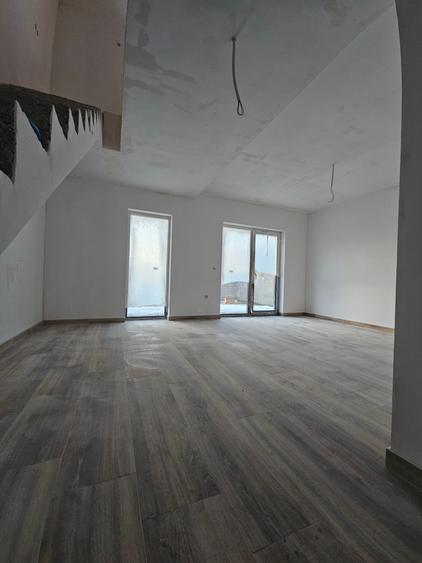 Duplex cu 2 camere cu Canalizare în Urseni