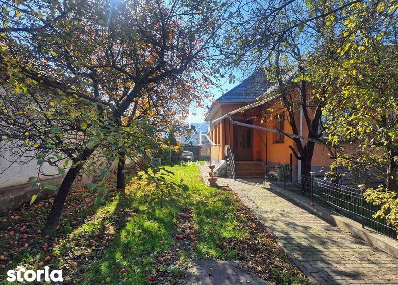 Casă cu 2 camere cu Teren 1580 Mp în Florești