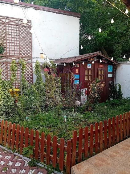 Casă cu 5 camere cu Teren 240 Mp în Tei