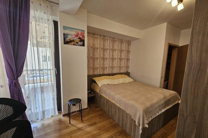 Apartament cu 3 camere semidecomandat, mobilat în Ghencea
