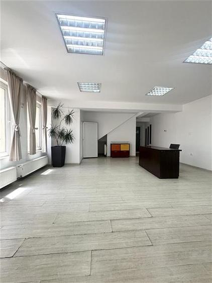 Spațiu comercial, de 200 mp, în Tomis II