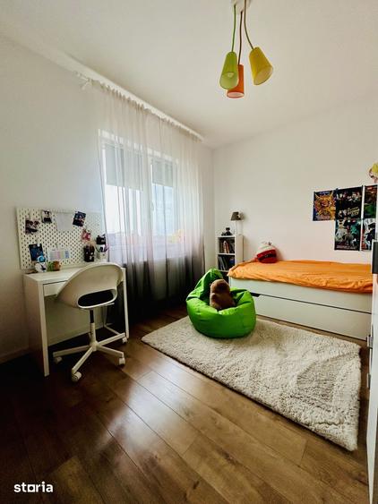 Casă cu 4 camere cu Teren 320 Mp în Dumbrăvița