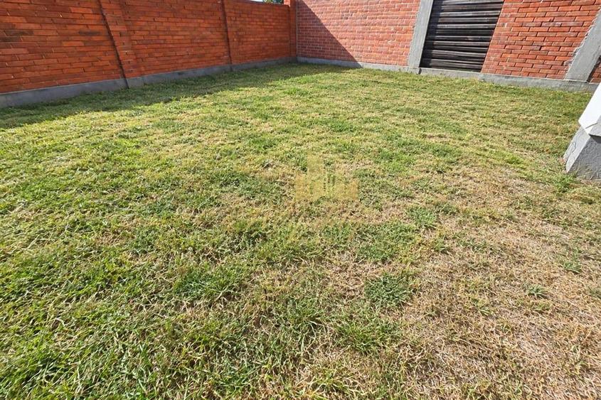 Apartament cu 3 camere decomandat în Girocului