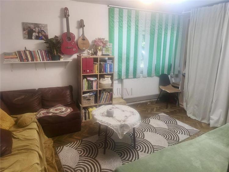 Apartament cu 2 camere decomandat, mobilat în Soarelui