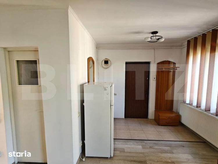 Apartament cu 3 camere semidecomandat în Mărăști