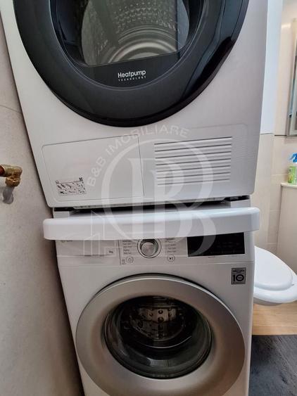 Apartament cu 3 camere decomandat, mobilat în Ozana