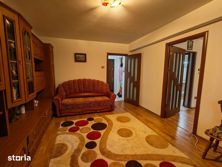 Apartament cu 2 camere decomandat în Central