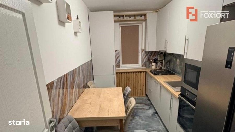 Apartament cu 2 camere decomandat în Girocului