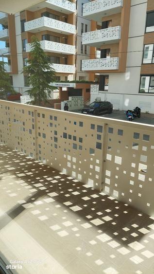 Apartament nemobilat cu terasa, cu acces la piscina - 1