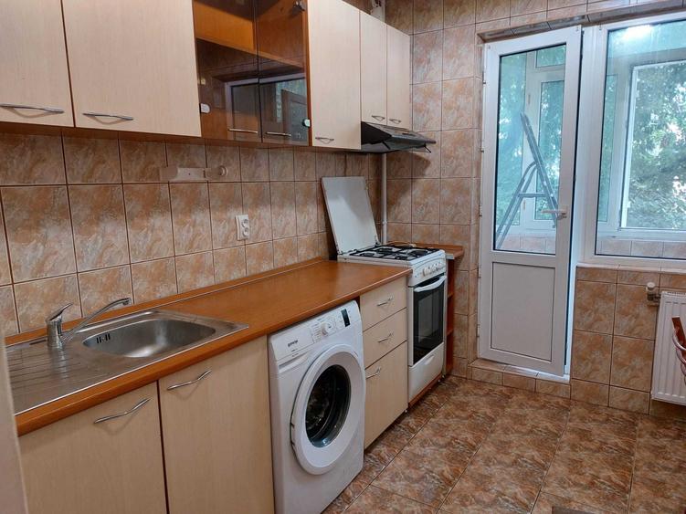 Apartament cu 2 camere decomandat în Dristor