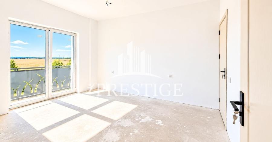 Apartament cu 3 camere decomandat în Turnișor