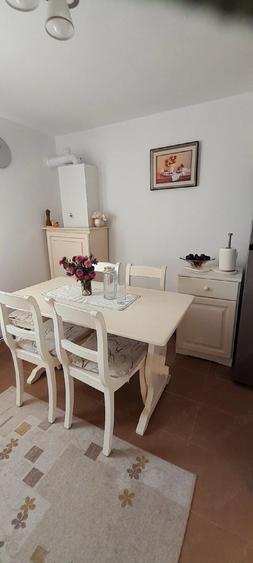 Apartament cu 2 camere semidecomandat în Cetate