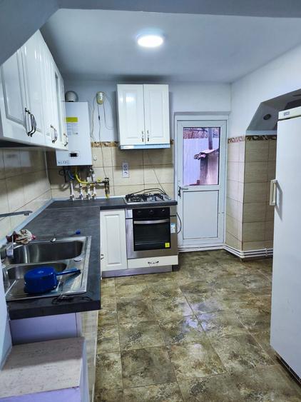Casă cu 2 camere cu Teren 400 Mp în Central